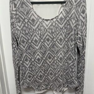No Boundaries Geometric Patterned Women's Sweater with Raceback